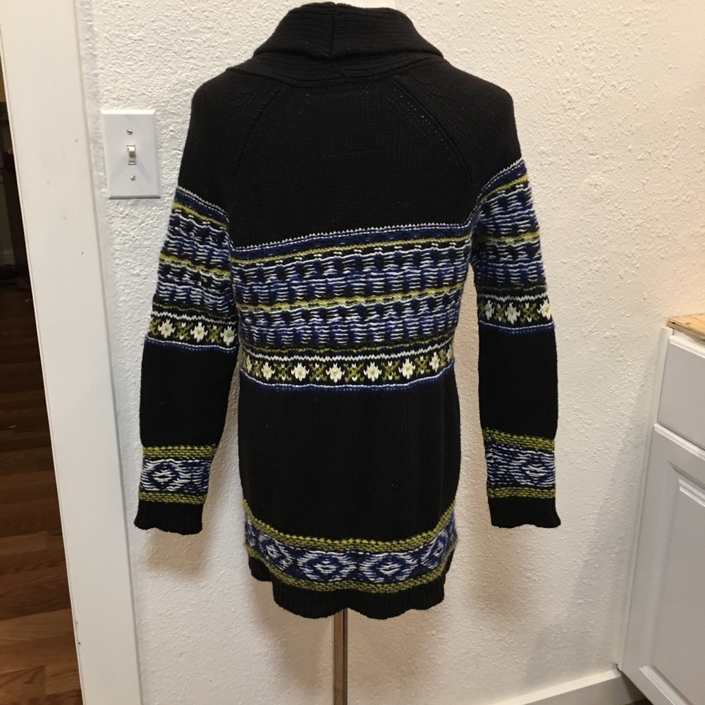 Sparrow Knit Crocheted Long Sweater w Zip Closure - Picture 5 of 8